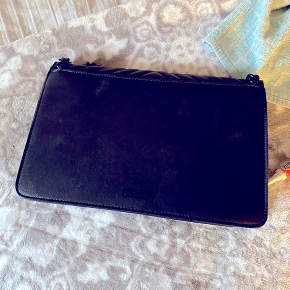 A̺͆l̺͆d̺͆o̺͆ 𝑐𝑟𝑜𝑠𝑠𝑏𝑜𝑑𝑦 𝑏𝑎𝑔 𝑤𝑖𝑡ℎ 𝑐ℎ𝑎𝑖𝑛 𝑠𝑡𝑟𝑎𝑝𝑠 - Picture 6 of 7